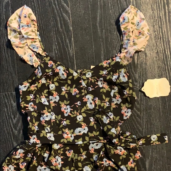 Cute new with tags Altar’d State Romper - Picture 2 of 9